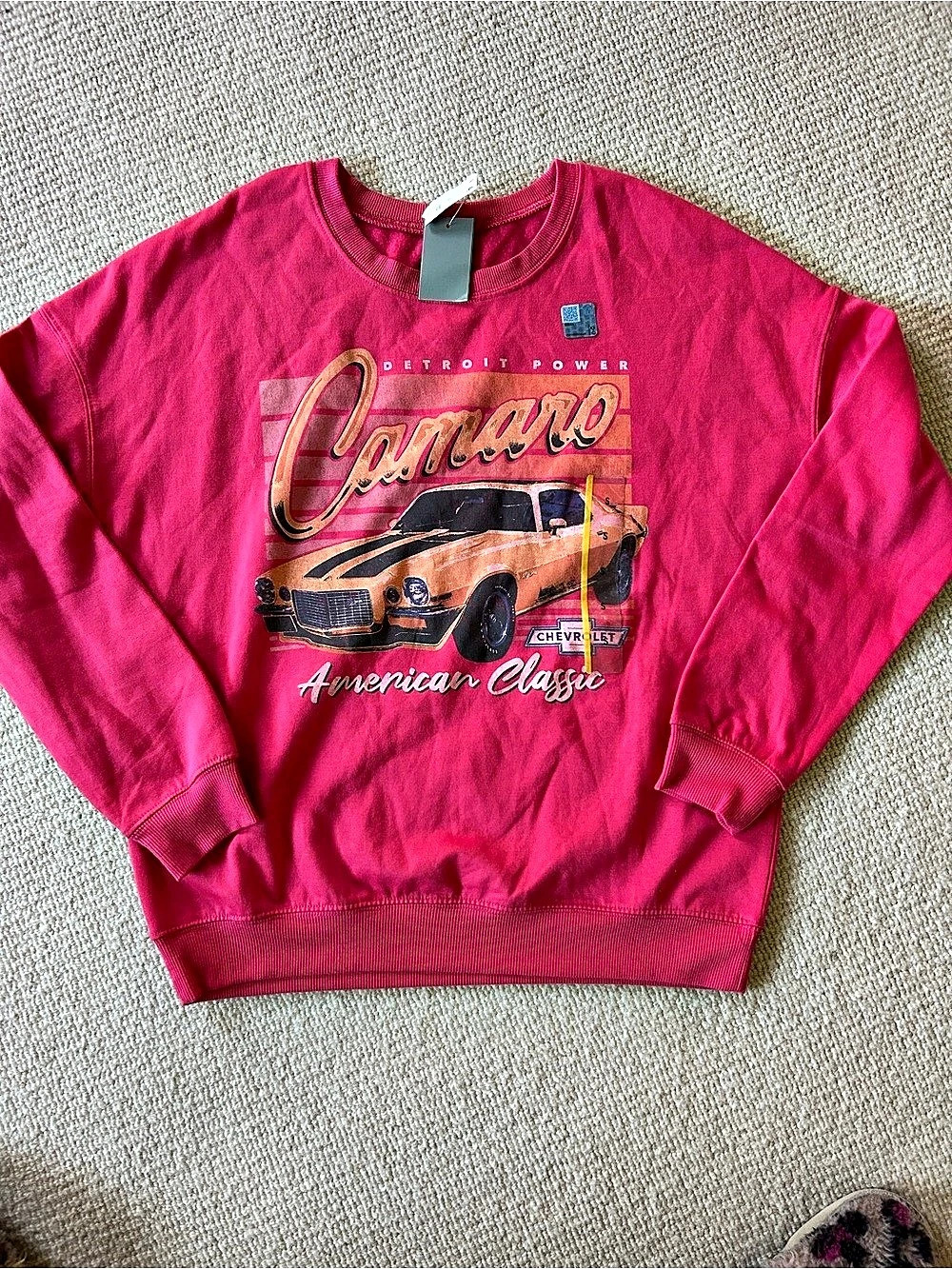 GM Camaro American Classic Graphic Sweatshirt in Pink Small Like New
